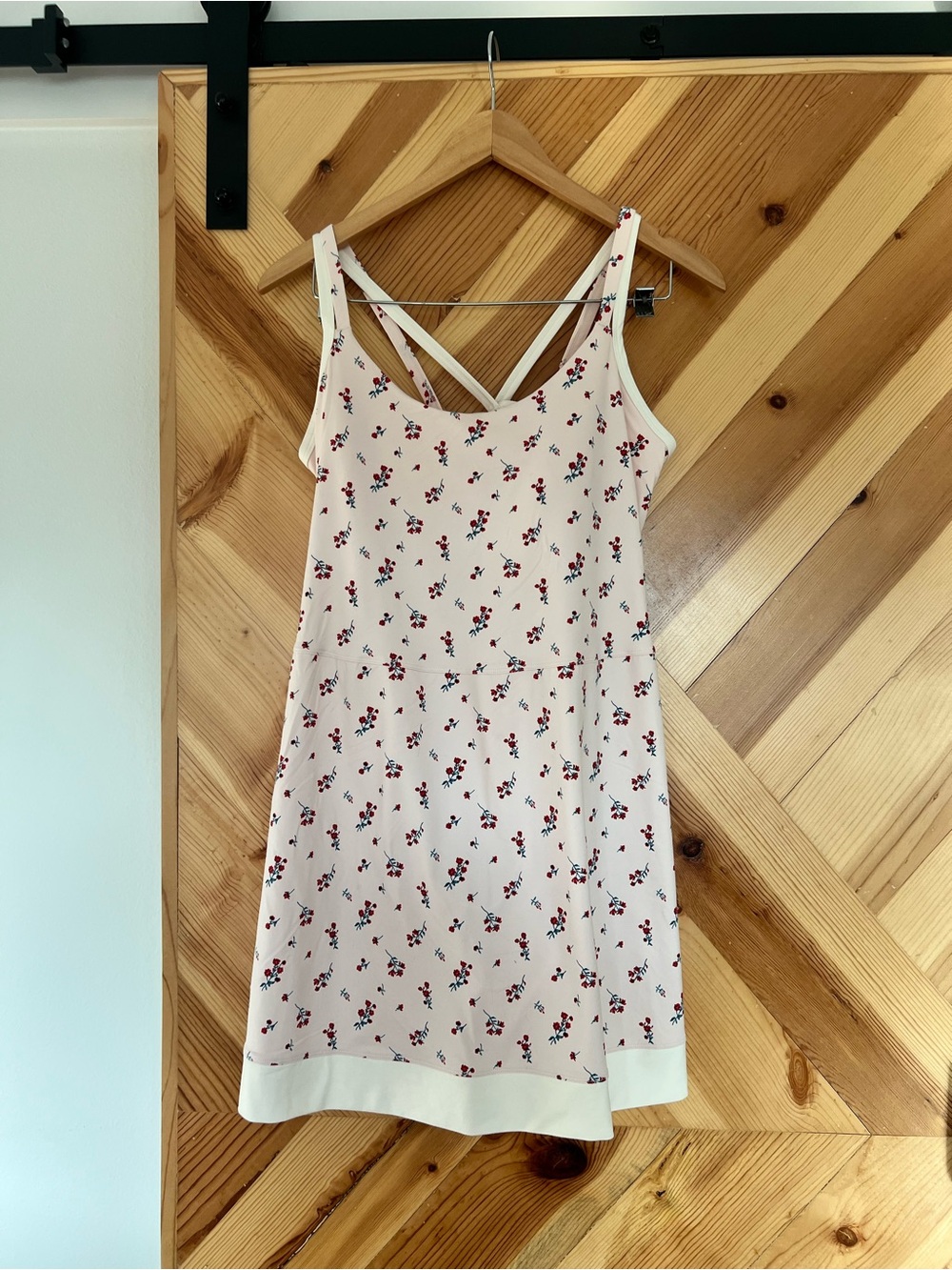 Light Pink Floral Athletic Dress with Cross-Back Straps
